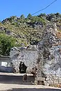 Kéramos, fortifications grecques de l'époque préchrétienne au milieu du village d'Ören.