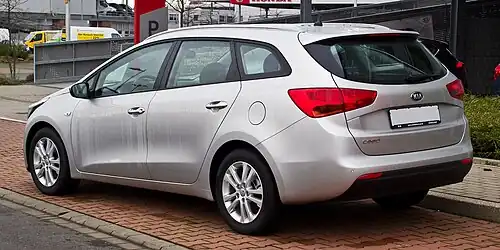 Kia cee'd sw 1.4 CVVT Edition 7 (EU) – Heckansicht, 26. Dezember 2013, Düsseldorf