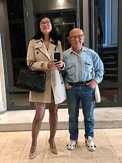Louis Durot et son agent Kim Chi Pho.