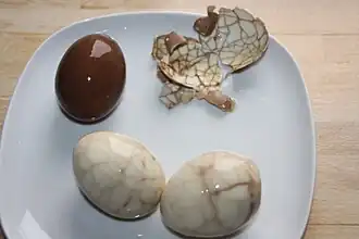 Œufs au thé noir, une spécialité de la cuisine chinoise de rue.