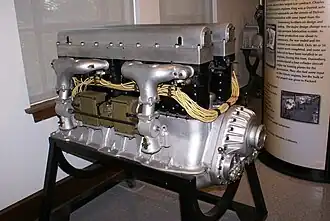 Moteur d'avion 16 cylindres King-Bugatti U-16 (1916)