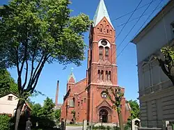 Vue de l'église Saint-Michel, anciennement calviniste, aujourd'hui orthodoxe.