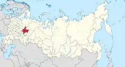 Carte de la Russie en gris, avec l'oblast de Kirov en rouge, à l'ouest de l'Oural, dans la partie est de la Russie européenne.
