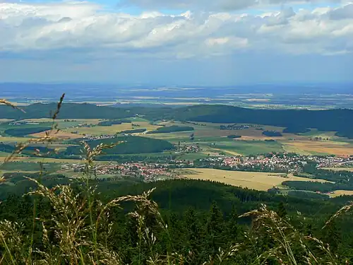 Panorama de Křemže depuis le mont Kleť (1084 m).