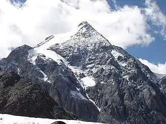 Le sommet et le glacier du Cevedale depuis Martello.