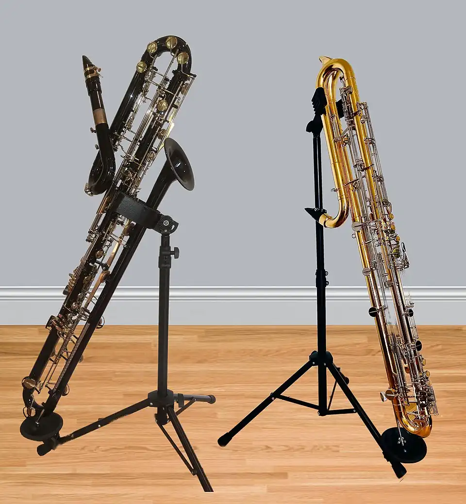 Clarinettes contrebasse de Benedikt Eppelsheim, 2006 et Leblanc 340 "Paperclip" descendant à l'ut grave, 1983