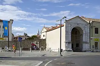 La porte de Muda.
