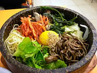 Image illustrative de l’article Bibimbap