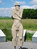 Statue anthropomorphique du Guerrier de Hirschlanden. Façonnée en grès, mesurant 150&nbsp;centimètres de hauteur. La sculpture a été découverte sur le flanc nord d'une sépulture à tumulus, dans la nécropole de Hirschlanden dans le Bade-Wurtemberg. Milieu du VIe&nbsp;siècle&nbsp;av. J.-C.