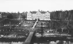 Description de l'image KuperResidentialSchool.png.