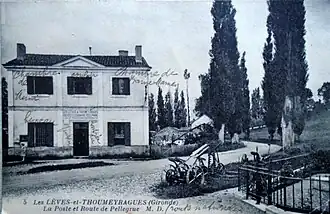 La Poste et la rue de Pellegrue.