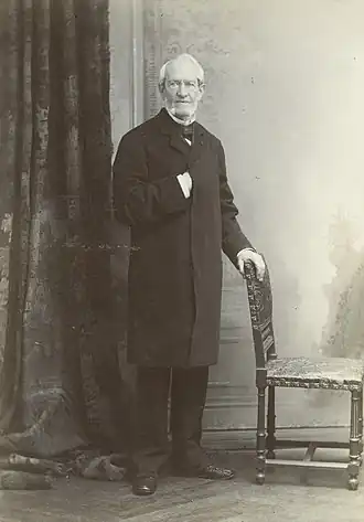 Léon Renouard de Bussierre (1808-1893), homme politique français.