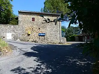 L'arrivée aux Montèzes depuis Monoblet.