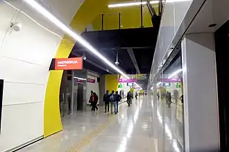 Quai de la ligne 6 vers Los Leones.