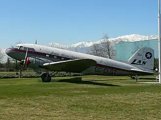 Un Douglas DC-3 de LAN comparable à celui qui s'est écrasé