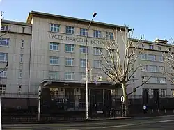 Description de cette image, également commentée ci-après