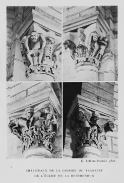 Quatre des chapiteaux des colonnes du transept.