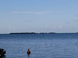 La Biche vue du port de Morne-Rouge.