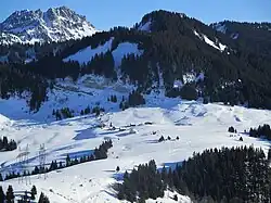 Les Chalets de La Bray, vue depuis lapointe des Jottis.