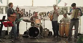 Description de cette image, également commentée ci-après