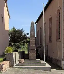Monument aux morts.