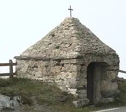 L'oratoire Sainte-Anne du hameau du Chazelet.