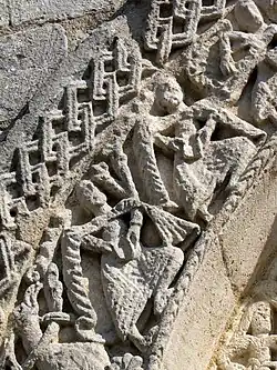 Deux apôtres tenant un livre.