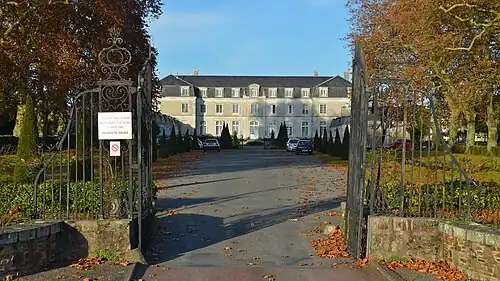 Description de cette image, également commentée ci-après