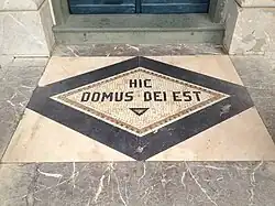 Pavage de l'entrée de l'église San-Mauro.