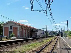Vue en direction de Bordeaux, pont piétonnier et tunnel (juin&nbsp;2009).