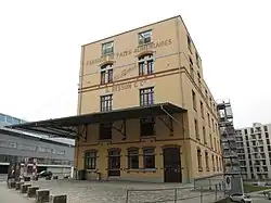 Description de cette image, également commentée ci-après