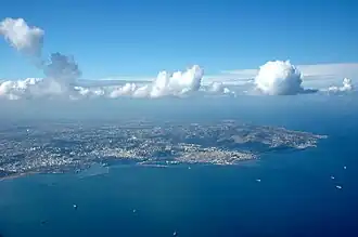 L'espace aérien algérois de plus en plus important, Algérie.