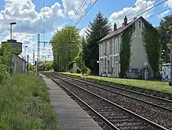 Quai autrefois desservi par les trains en direction de Limoges