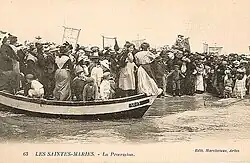 La procession des Saintes-Maries au début du XXe&nbsp;siècle.
