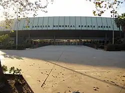 L'entrée du Los Angeles Memorial Sports Arena.