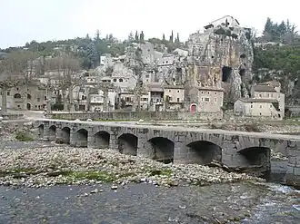 Pont de Labeaume en France.