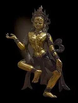 Dakini. Déesse mineure jouant parfois le rôle de déesse initiatrice. Tibet, XIXe&nbsp;siècle. Laiton doré et peint.