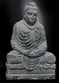 Bouddha assis en méditation. Vallée du Swat, Gandhara, Pakistan. Fin IIIe - début IVe&nbsp;siècle. Schiste gris bleu, H. 38&nbsp;cm.