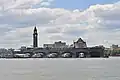 Hoboken Terminal depuis l'Hudson, en 2013.