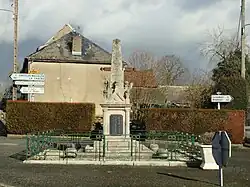 Le monument aux morts.