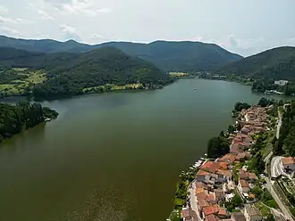 Image illustrative de l’article Lac de Piediluco