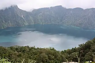 Description de l'image Lake Holon.jpg.