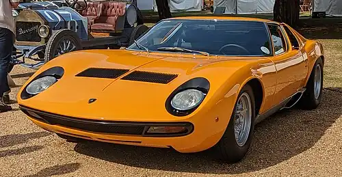 Lamborghini Miura (1966).