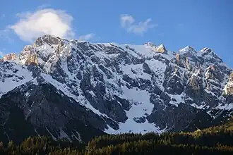 Vue de la face sud du Hochkönigstock : le Hoher Kopf est à droite du centre