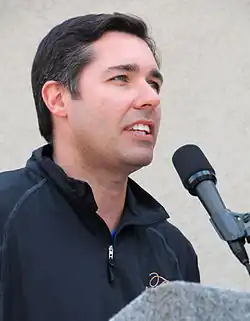 Description de l'image Larry Foyt at Foyt Wine Vault - 2015 - Sarah Stierch - 2.jpg.