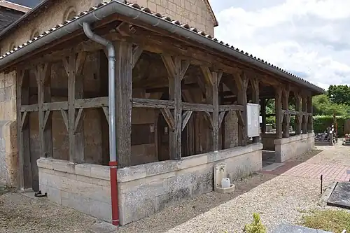 Le caquetoire de l'église.