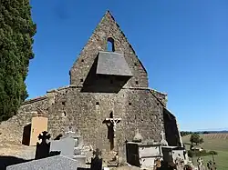 Clocher-mur de l’église.