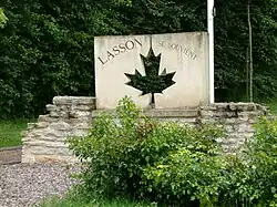 Le monument canadien.