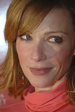Lauren Holly, l'actrice qui interprète Jenny Shepard dans [[NCIS : Enquêtes spécial ].
