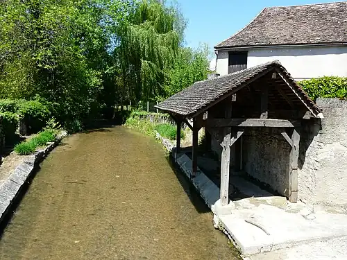 La Laurence dans le bourg d'Auriac-du-Périgord.